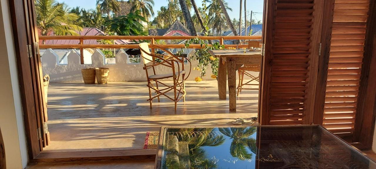 Moyo Top Floor Apartment Pwani Mchangani Εξωτερικό φωτογραφία