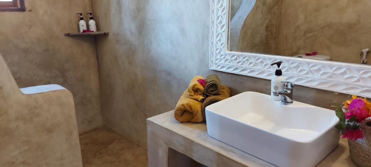 Moyo Top Floor Apartment Pwani Mchangani Εξωτερικό φωτογραφία